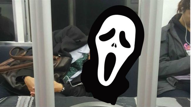 溫暖電車！女子溫柔喚醒「睡睡男」