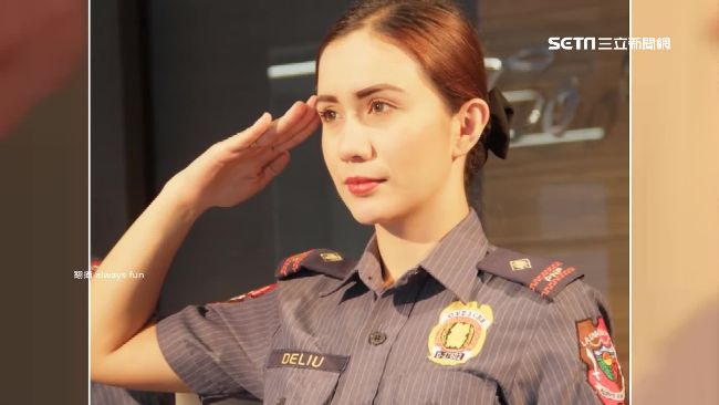 菲第一美女警　杜特蒂隨扈驚艷全場