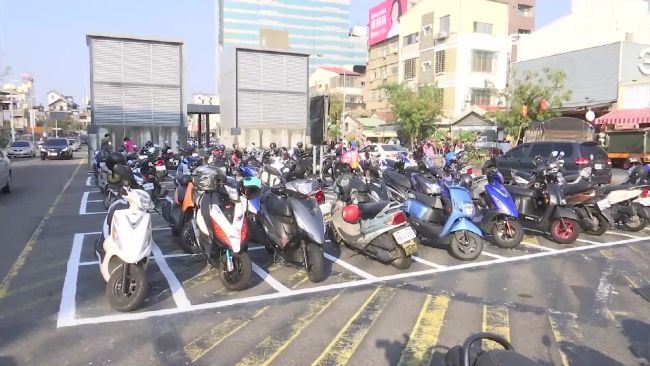 北市機車停車格擬全面收費！