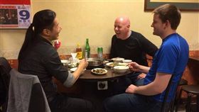 林昶佐、葉望輝吃羊肉爐　圖／翻攝自林昶佐臉書