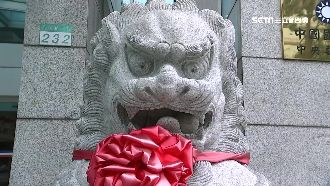 國民黨部風水爛？石獅含珠裂開害不合