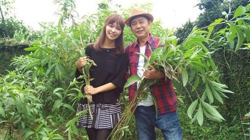 客家妹陳明珠揪泡澡　黃西田喊好享受