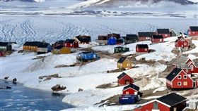 Ittoqqortoormiit,格陵蘭,北極圈,極地,雪（圖／翻攝自Volagratis臉書）
https://www.facebook.com/volagratis/photos/bc.Abp6No0Y_jQjSfzwwljf0tHQih6UPJw66zeP7fGioYzMfQLRzU4IurZd0iqR16bDxhQEuylWi29RSqiu4hWQp7So2c0l9tbV4vFgVIwA3trjfoYZbwkK_2Uyvt0va-V2uOZg4XogxxU5jRDMl9bV5Qn7/10154805424336726/?type=1&opaqueCursor=Abr7Ejq9kVoFN1-tt9mkmvPSGuv8vuAo6_fnShzu34GWP5HcoORMfhMrDMaWedCEZX7sc2ymfc3eekSbLKX5E5lx83EUa-ggDhqrd2q9i0ZOYMcBsixW11YFB1VAVefgkysNE86yVbE3T0YXjjM-GxcT_ongnMbWH5Ii2tRbO4Pd2cqlRIzQ5Idf8uxUAQLmVmqAFJghThhh9opl12U1aUVshrb4nnaQTUD5QHxDaZHF1J6XjyPNdX-kg_aGpdp0TUIpjosNT9SxtWU00uWlGN8uD4KTNNWsKzd7oGek_TZEWxwqPVBMkZzJotsxI0gD2E_1iDEm9XDBg452brXz5rS2jFaDzihfpRlLGt47pMyGVtcWSJlHZf4zD-pQjrCAUdk&theater