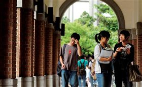 學生,學校,教育,大學生,上課,走廊（圖／黃明堂攝影／換日線Crossing）（名家專用）