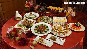 台北六福除夕桌菜。（圖／六福提供）