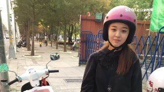 台中道路有多爛？正妹新車車牌被震斷