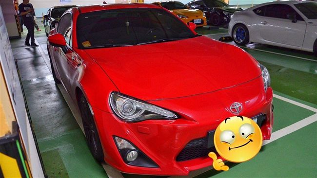 獨／十年有成買跑車　警見車毀險崩潰