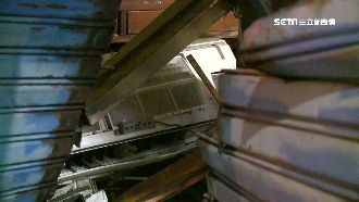 轎車失速撞冷氣行　客人送修冷氣全毀