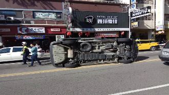 休旅車疑搶快撞車　BMW再次完勝