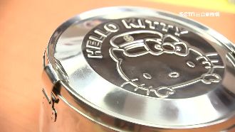 台鐵Kitty便當盒　民眾排隊搶購