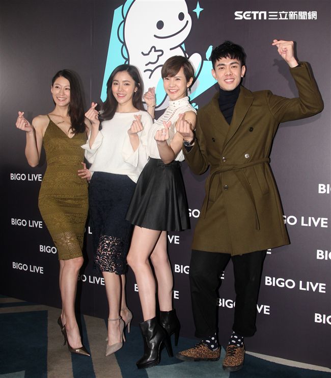 凱渥名模趙孟姿、陳郁安、鄒寧恩，性感玩直播。（記者邱榮吉/攝影）