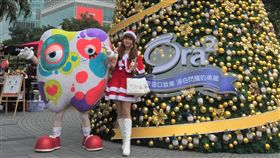 信義,商圈,耶誕,日本,口妝,Ora2,金色耶誕樹(公關提供)