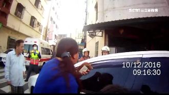 嬤下車買早餐　4歲女童貪玩反鎖自己