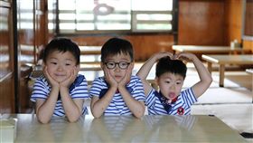 南韓三胞胎大韓、民國、萬歲。（圖／翻攝自宋一國IG）