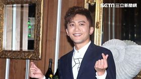 「快樂幫」歌手楊程鈞等待10年終發行首張迷你專輯《藏不住》。（記者邱榮吉/攝影）