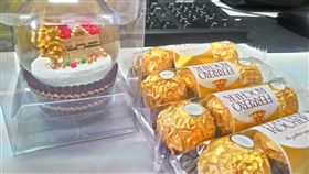 金莎聖誕水晶球（圖／翻攝自《Dcard》）