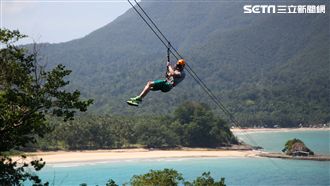 直衝海平面　菲律賓巴拉望海上溜索