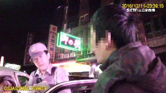 男偷車吸毒被抓　女友得知哭成淚人兒