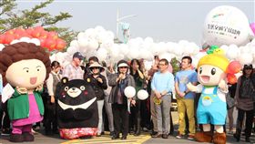 亞洲最大「大氣球遊行」　陳菊攜花媽登場同樂