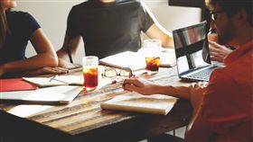 討論,開會,會議,職場,工作,團隊（圖／PEXELS）