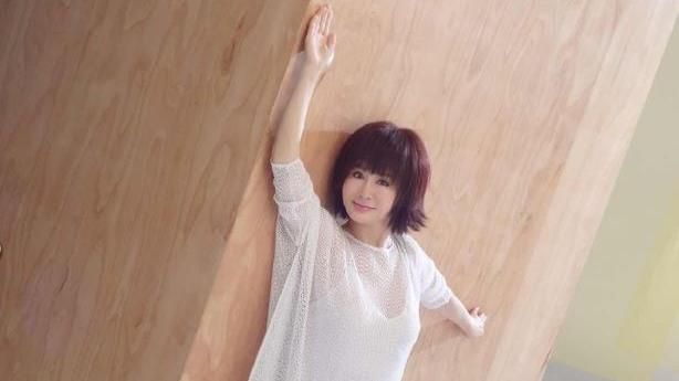 OMG！71歲「小龍女」　竟長這樣