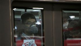 中國大陸,霧霾,空氣汙染,口罩,紅色警戒,北京,PM2.5,霾害／圖／路透社／達志影像