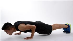 伏地挺身,訓練,運動,核心（圖／PEXELS）