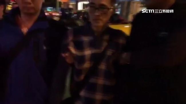 毆江蕙弟嫌犯　遭逮竟還在打麻將