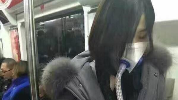 北京霧霾好恐怖　正妹這一幕嚇壞網友
