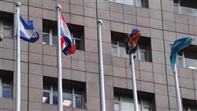 聖多美普林西比斷交，台北使館特區降下國旗_中央社