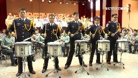 儀隊領國歌18001