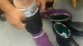 何男22日夾藏新台幣320萬元闖關失敗。（圖／航警局提供）