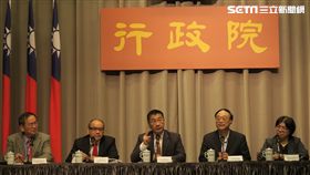 行政院院會，會後記者會。（記盧素梅攝）