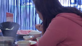 冬天吃火鍋要節制　當心結石送上門