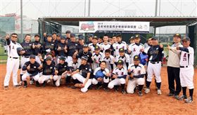 高雄美濃與日本豐田在城市杯青少棒賽以球會友。城市杯提供