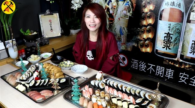 46公斤大胃王正妹　竟吃下1百顆…