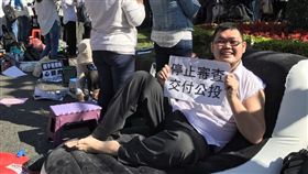 四叉貓：我本身就是一道彩虹！王丹：某些保守教會勢力已輸