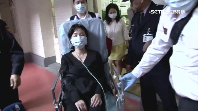 爭議法案壓力大　藍委立院昏倒險休克