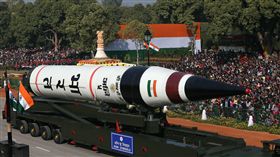 印度可攜帶核子彈頭的「烈火5號」（Agni-V）洲際彈道飛彈（圖／美聯社／達志影像）