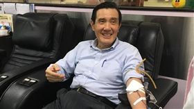 馬英九捐血（圖／取自馬英九臉書）