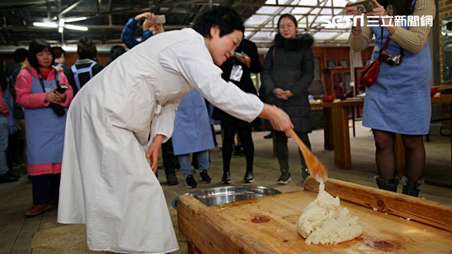 打年糕、百人拌飯！體驗正宗韓食魅力