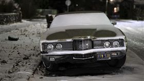 美國年國家氣象局發布了大雪和凍雨的冬季風暴預警。（美聯社／達志影像）