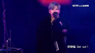 跨年首創新科技　畢書盡貼身陪倒數！