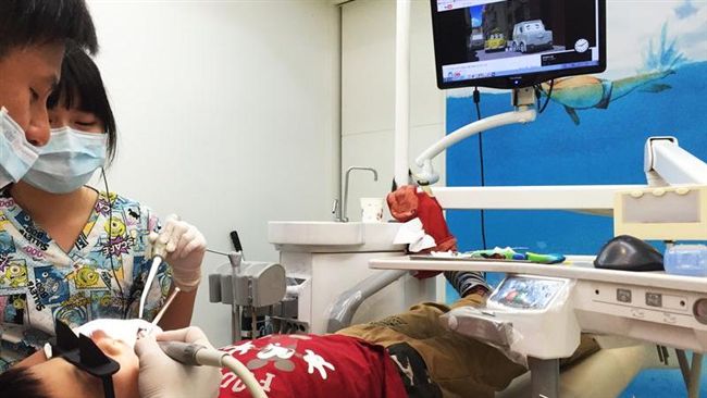 頻流鼻血誤當腫瘤　鼻子竟「長牙齒」