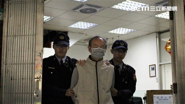 拒點交放火燒屋　他嗆成為鄭南榕第二