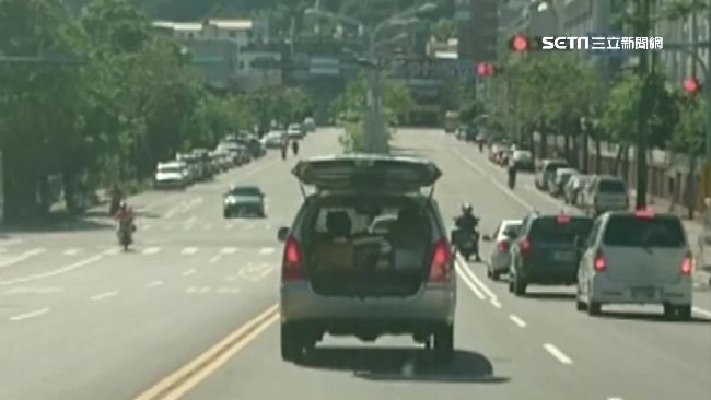 好心暖男追車提醒　遭誤當惡煞攔車