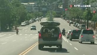 好心暖男追車提醒　遭誤當惡煞攔車
