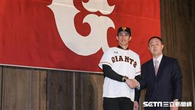 台灣旅日棒球好手陽岱鋼加盟東京讀賣巨人記者會 圖／記者林敬旻攝