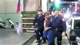 黃姓男子在新北市三重區龍門路上的飯店製造毒咖啡包，卻因抽K菸飄出刺鼻怪味遭舉發逮捕（翻攝畫面）