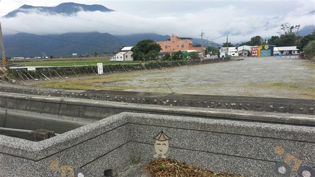 農地農用　伯朗大道附近稻田禁停車場